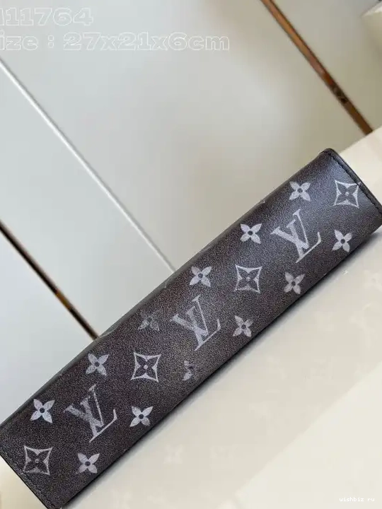 WIS VOYAGE-27*21*6CM VUITTON LOUIS POCHETTE 0530
